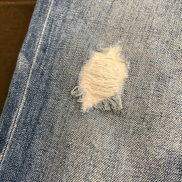 Miss Me Capri/cropped Jeans - Picture 2 of 8